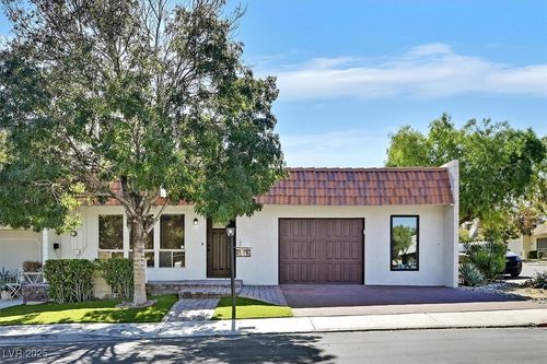 3447 One Nation Ave, Las Vegas, NV, 89121-7201 | Card Image