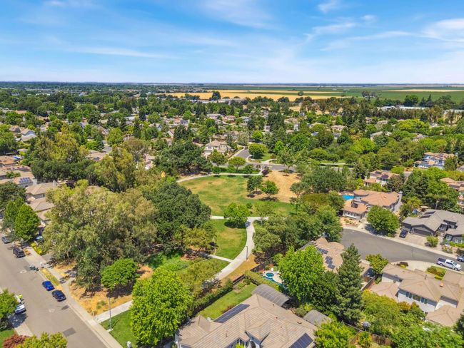 5604 Guthrie Place, House other with 5 bedrooms, 4 bathrooms and null parking in Davis CA | Image 47