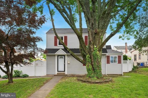 732 Thorndale Rd, ALDAN, PA, 19018-4330 | Card Image
