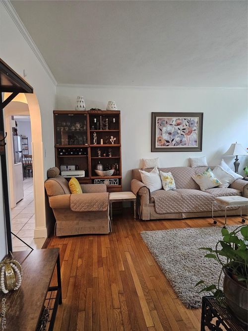 232 Doughty Blvd, Inwood, NY, 11096-1343 | Card Image