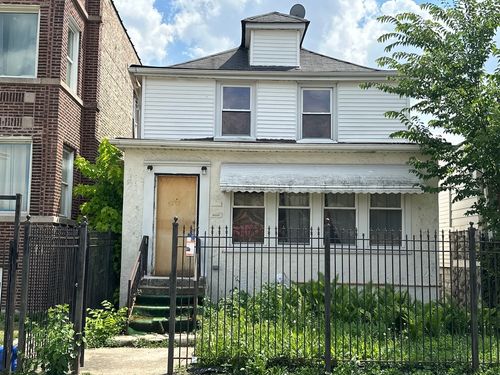 5257 W Gladys Ave, Chicago, IL, 60644-4802 | Card Image