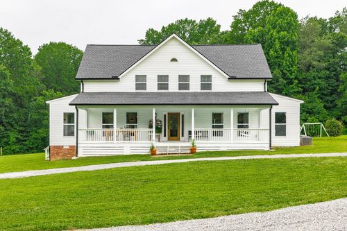 2651 Heights Circle Dr, Greenbrier, TN, 37073-5036 | Card Image