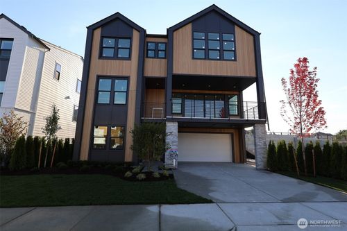 8509 137th Ave Se, Newcastle, WA, 98059-3492 | Card Image