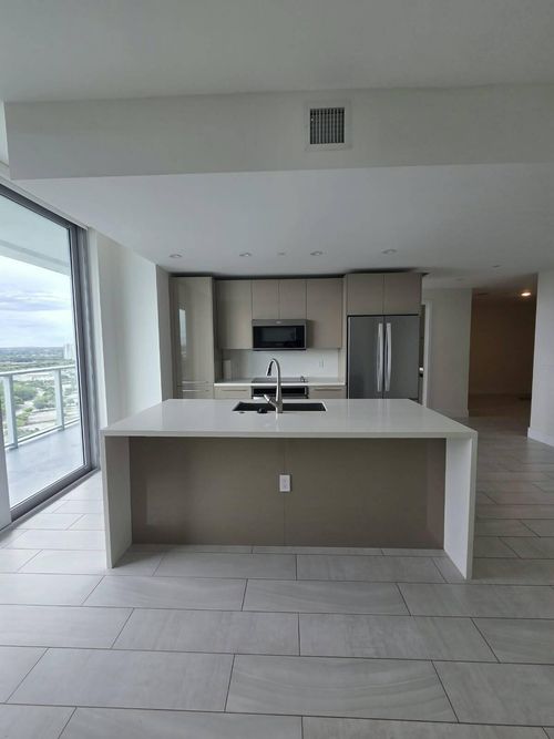2401-2000 Metropica Way, Sunrise, FL, 33323-3215 | Card Image