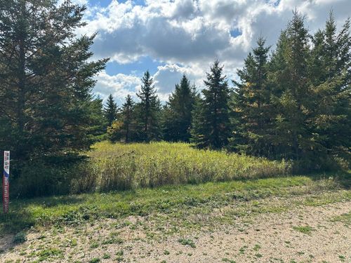 26785 Lidstrom Rd, Detroit Lakes, MN, 56501-7613 | Card Image