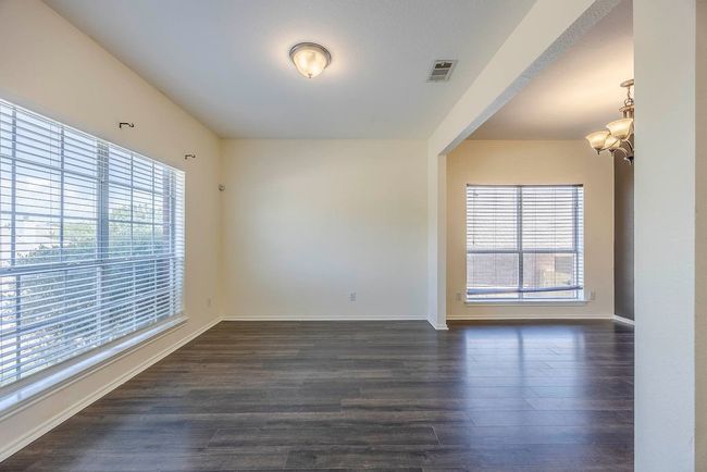 5936 Firethorn Dr, House other with 4 bedrooms, 3 bathrooms and null parking in Dallas TX | Image 6