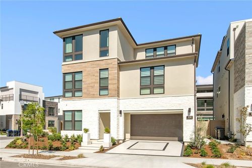 228 Stage, Irvine, CA, 92618-5971 | Card Image
