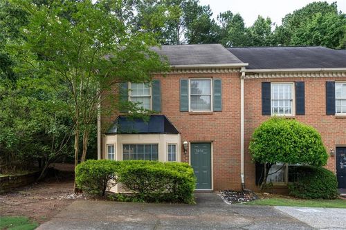 9070 Cobbler Ct, Roswell, GA, 30076-3374 | Card Image