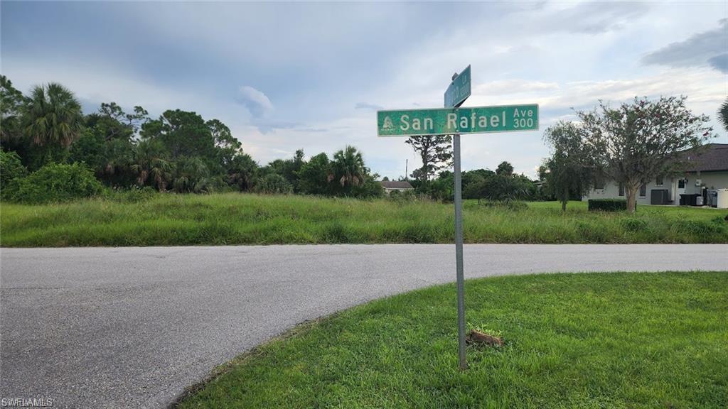 Land in NORTH PORT 3
