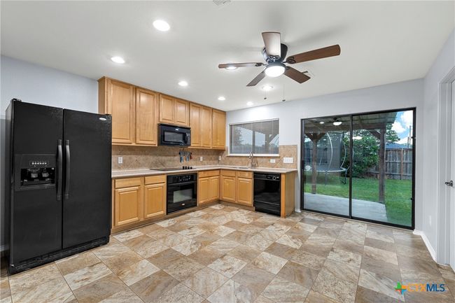 8510 Starview St, House other with 3 bedrooms, 2 bathrooms and null parking in Temple TX | Image 4