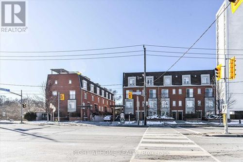 212-870 Jane Street, Toronto (Rockcliffe-Smythe), ON, M6N4C2 | Card Image