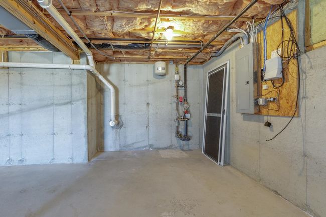 16 - 16 S Parrish Dr, Condo with 2 bedrooms, 3 bathrooms and null parking in Londonderry NH | Image 40