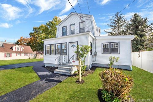 34 Kings Ferry Rd, Montrose, NY, 10548-1406 | Card Image