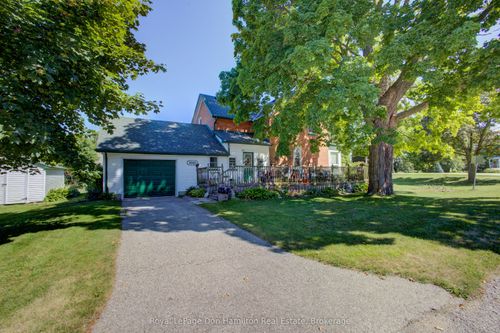3045 Station Rd, Fordwich, ON, N0G1V0 | Card Image