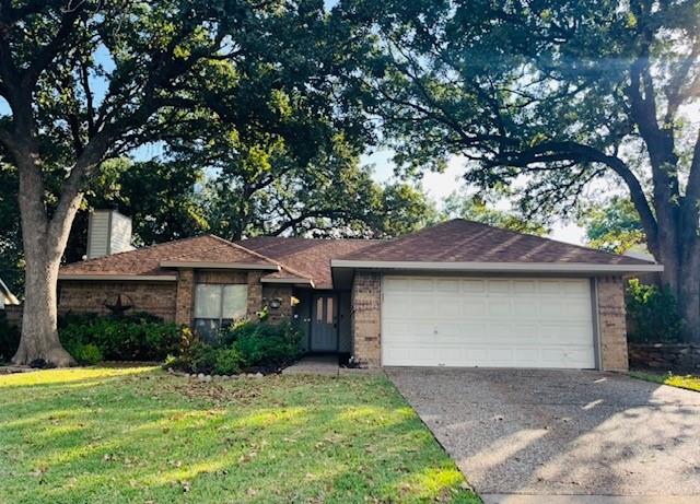 Oakview Dr, Grand Prairie, TX 75050