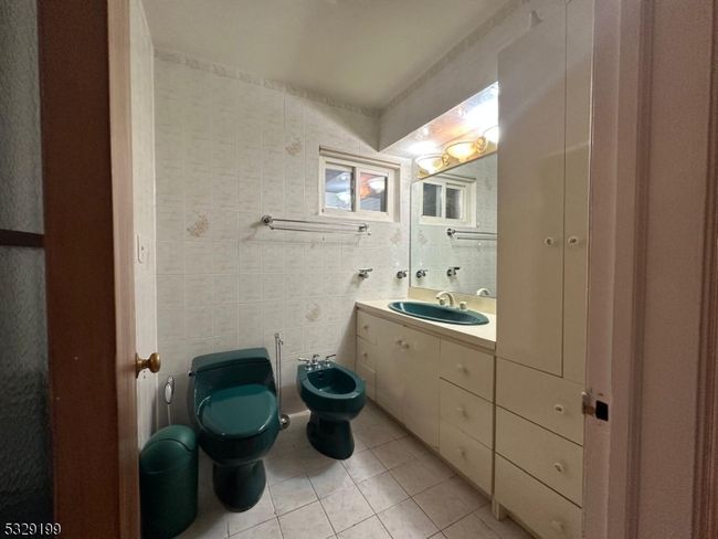 27 Edgemont Rd, House other with 4 bedrooms, 3 bathrooms and null parking in West Orange NJ | Image 16