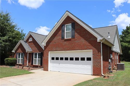 6965 Timberbrooke Dr, Gainesville, GA, 30506-6354 | Card Image