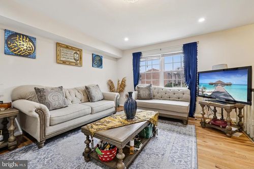 c-3562 Lowlen Ct, ELLICOTT CITY, MD, 21042-3855 | Card Image