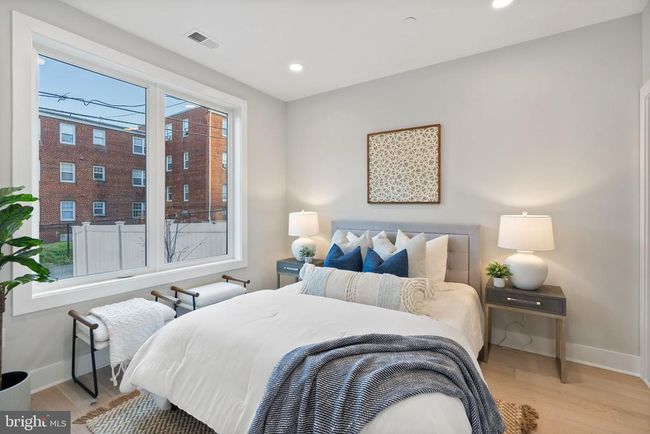 UNIT-1 - 2019 M St Ne, Condo with 2 bedrooms, 2 bathrooms and null parking in WASHINGTON DC | Image 11