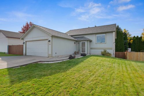 216 S Corbin Ln, Greenacres, WA, 99016 | Card Image