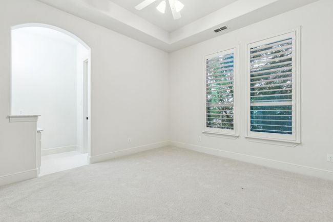 Unfurnished bedroom with ensuite bath | Image 24
