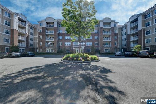 1113 Warren, Wanaque, NJ, 07465 | Card Image