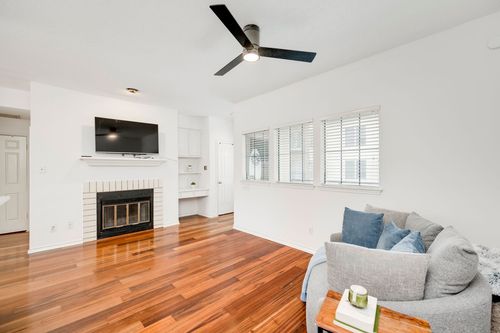 a-205-3001 Cedar St, Austin, TX, 78705-2947 | Card Image