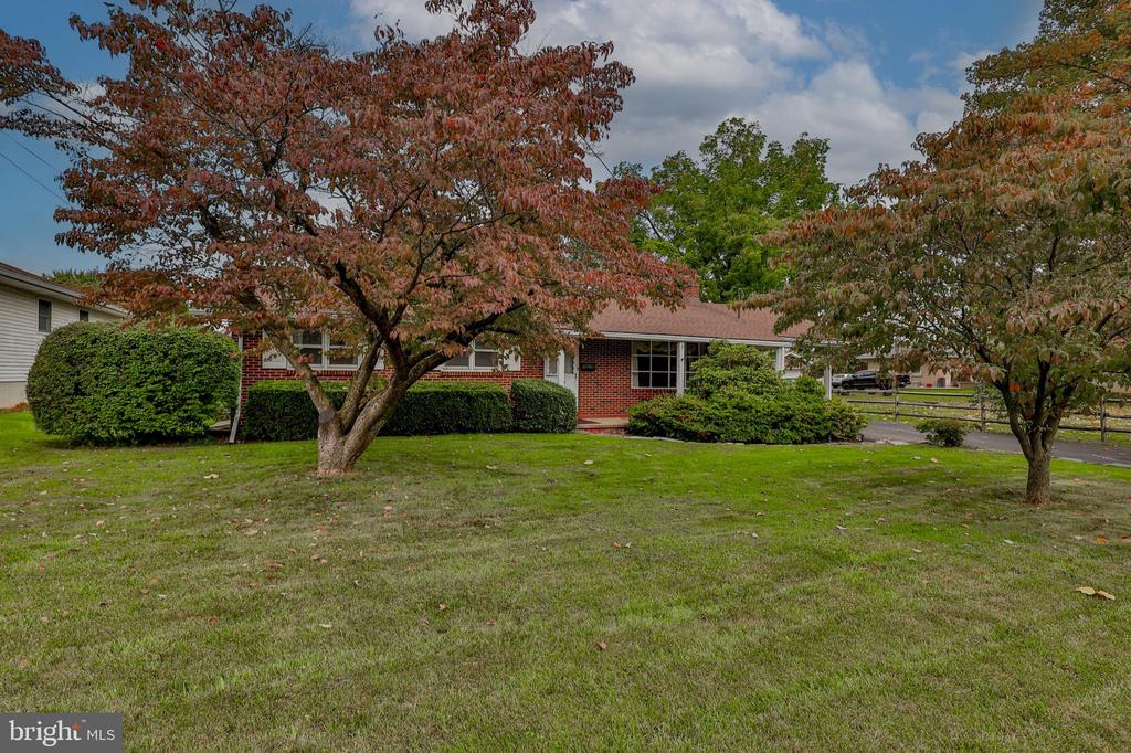 Jones Blvd, Easton, PA 18045