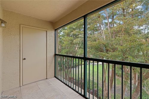 734-8940 Colonnades Ct E, BONITA SPRINGS, FL, 34135-7864 | Card Image