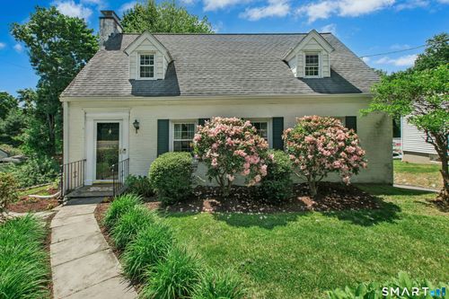 2231 Easton Tpke, Fairfield, CT, 06825-1159 | Card Image