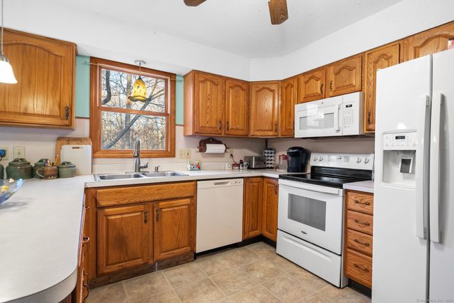 180 Hebron Rd, House other with 3 bedrooms, 2 bathrooms and null parking in Andover CT | Image 11