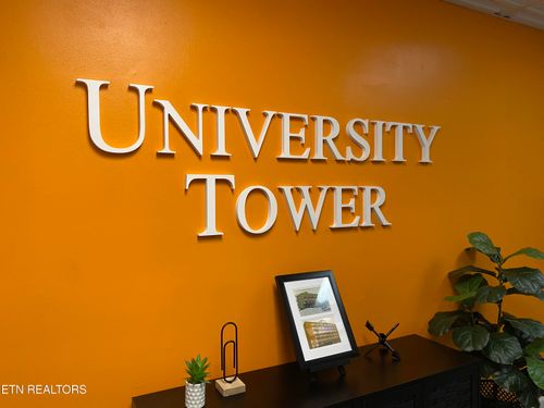419-1700 Clinch Ave, Knoxville, TN, 37916 | Card Image