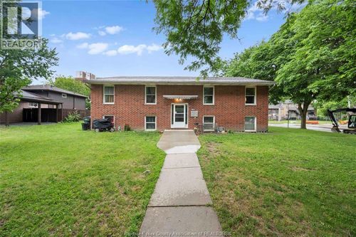 915 Lena Ave, Home with 0 bedrooms, 0 bathrooms and null parking in Windsor ON | Card Image