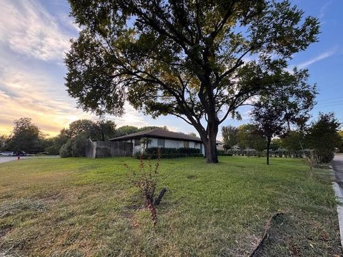 2849 Millwood Cir, Farmers Branch, TX, 75234-7219 | Card Image