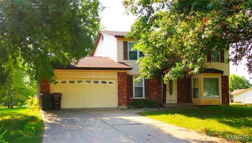 504 Pioneer Dr, Saint Peters, MO, 63376-5003 | Card Image