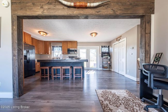 8113 Ky Highway 259 N, House other with 3 bedrooms, 1 bathrooms and null parking in Bee Spring KY | Image 6