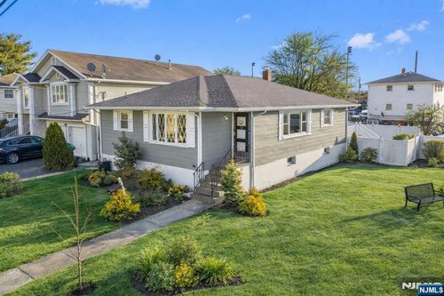 112 Garibaldi Ave, Lodi, NJ, 07644-2504 | Card Image