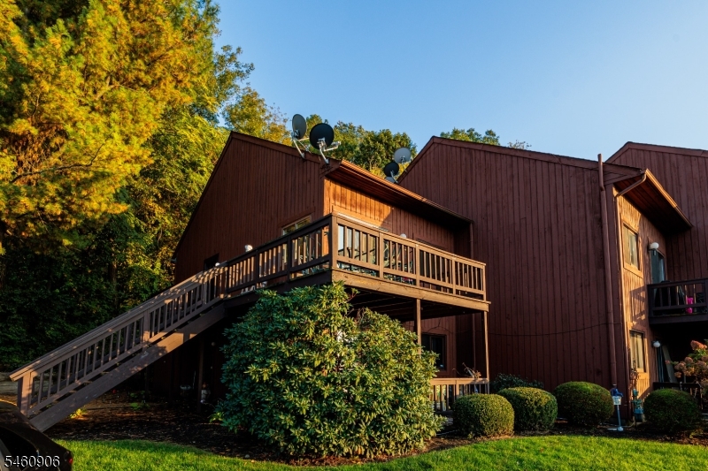 Residential Lease in Vernon Twp.