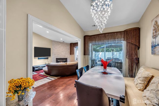 152 Redpine Loop, Townhouse with 3 bedrooms, 3 bathrooms and null parking in Old Bridge NJ | Image 6