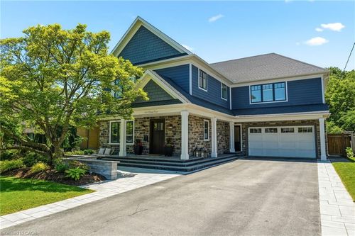 336 Newbold Crt, Burlington, ON, L7R2Y6 | Card Image