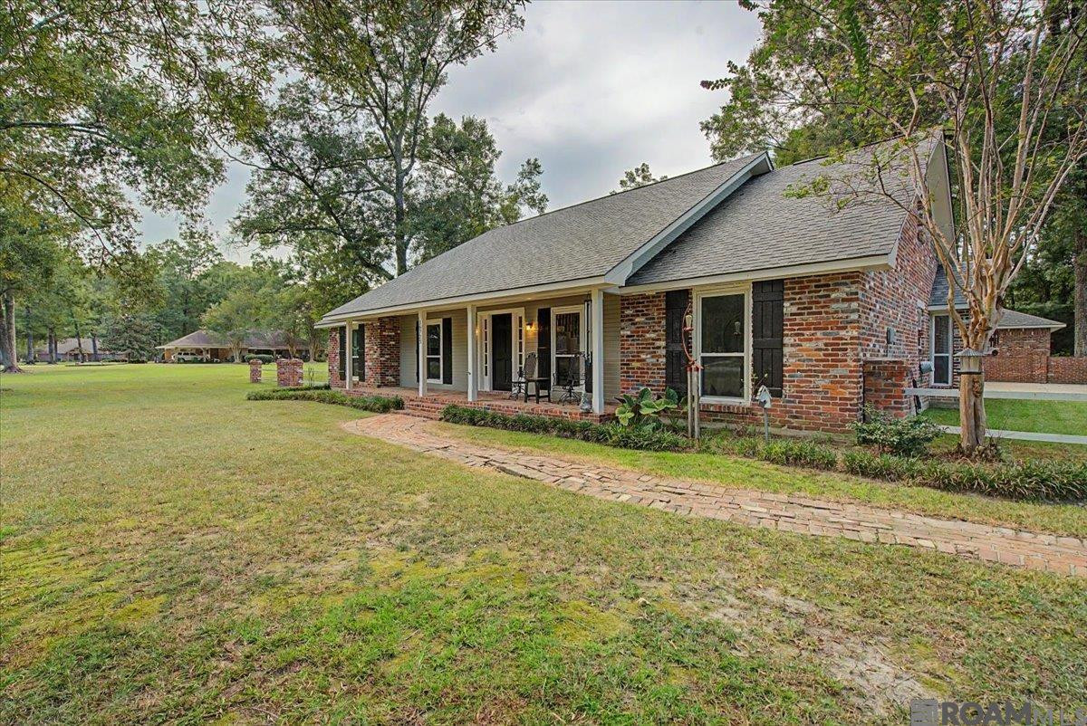 Residential in Greenwell Springs 3