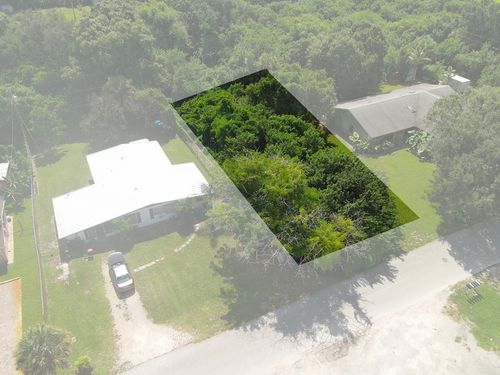 4640 38th Ave, Vero Beach, FL, 32967-1115 | Card Image