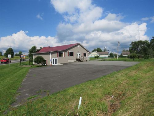 30 Crawford Rd, Derby, VT, 05829 | Card Image