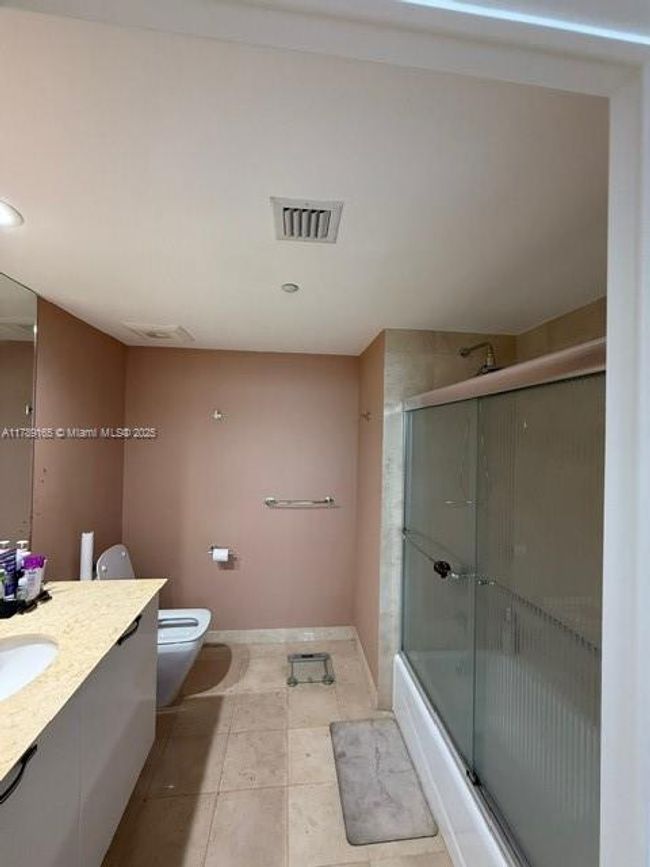 APT-2804 - 18911 Collins Ave, Condo with 2 bedrooms, 3 bathrooms and null parking in Sunny Isles Beach FL | Image 23