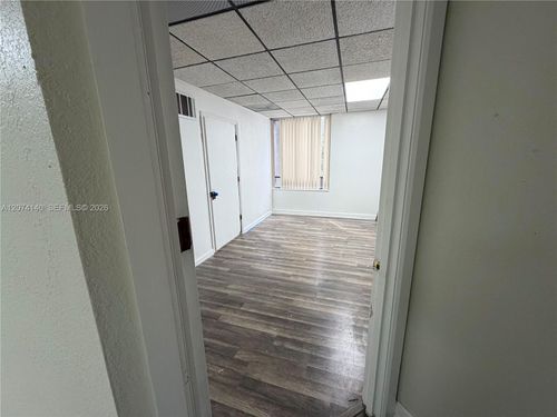 203-c-8358 W Oakland Park Blvd, SUNRISE, FL, 33351-7319 | Card Image