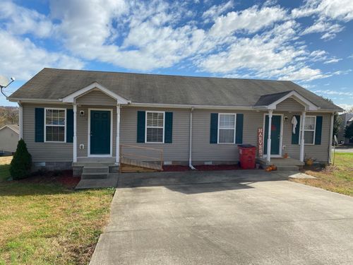 b-944 Kingsbury Dr, Clarksville, TN, 37040-2617 | Card Image