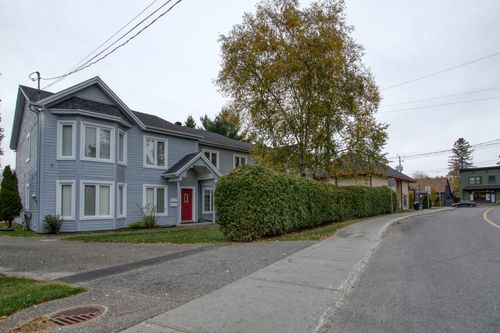 3-5 Av Guindon, Saint Sauveur, QC, J0R1R6 | Card Image