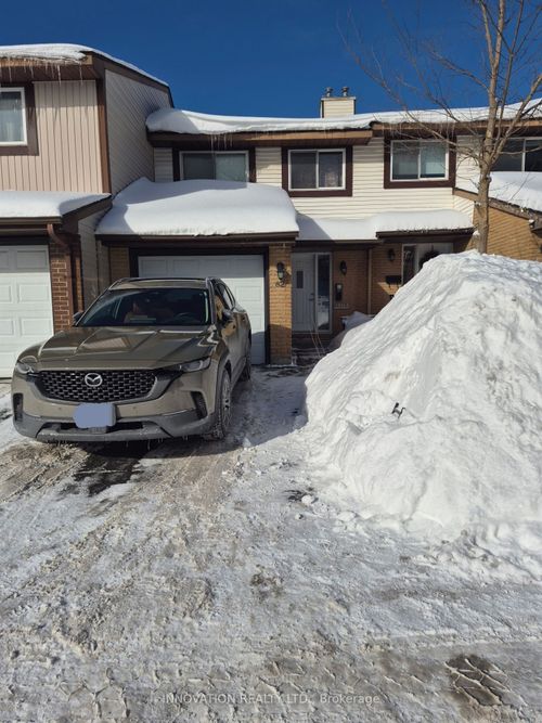 82 Stokes Cres, Kanata, ON, K2L2Z4 | Card Image