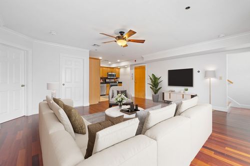 unit-7-39 Fenton St, Boston, MA, 02122-2844 | Card Image