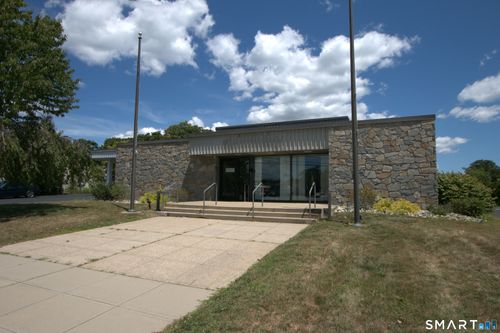 43 Pennsylvania Ave, Niantic, CT, 06357-3224 | Card Image